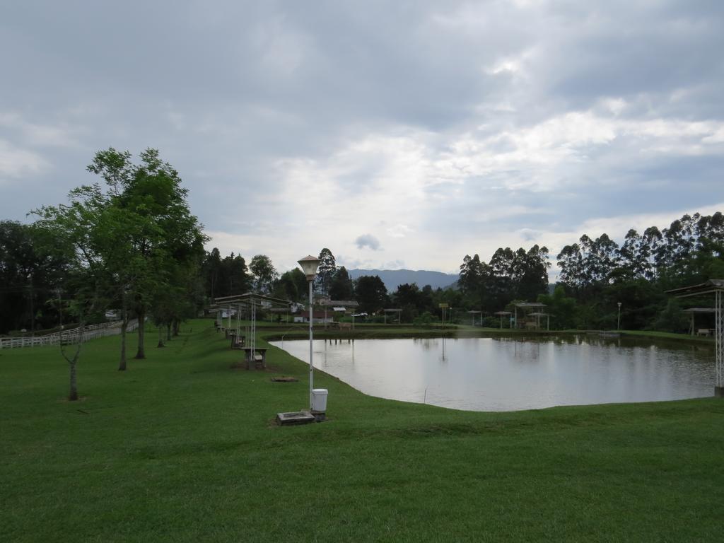 Finca Recreacional Marcelandia Санта-Роса-де-Кабаль Экстерьер фото